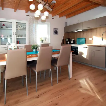Am Partwitzer See, Elsterheide, Cleaning Included Tatil Evi *