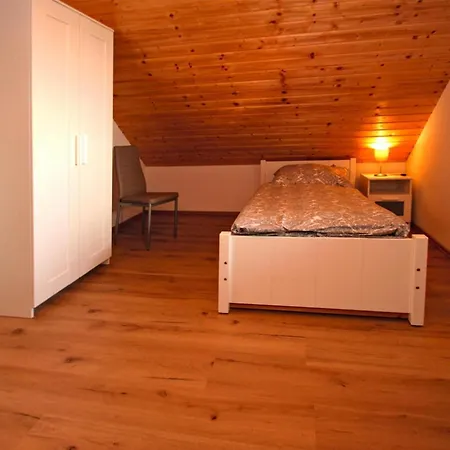 Am Partwitzer See, Elsterheide, Cleaning Included Tatil Evi *